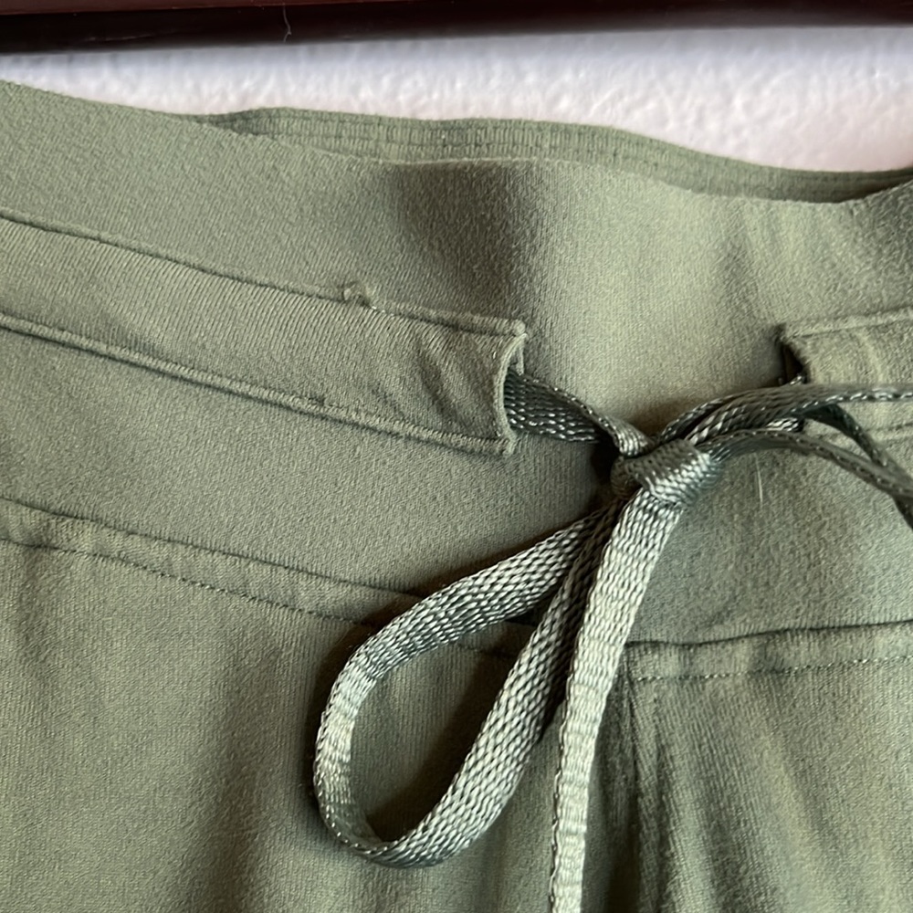 🌱🍃Ready to Rulu Lululemon pants - Picture 8 of 8
